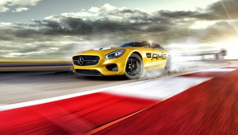 Mercedes, 2016