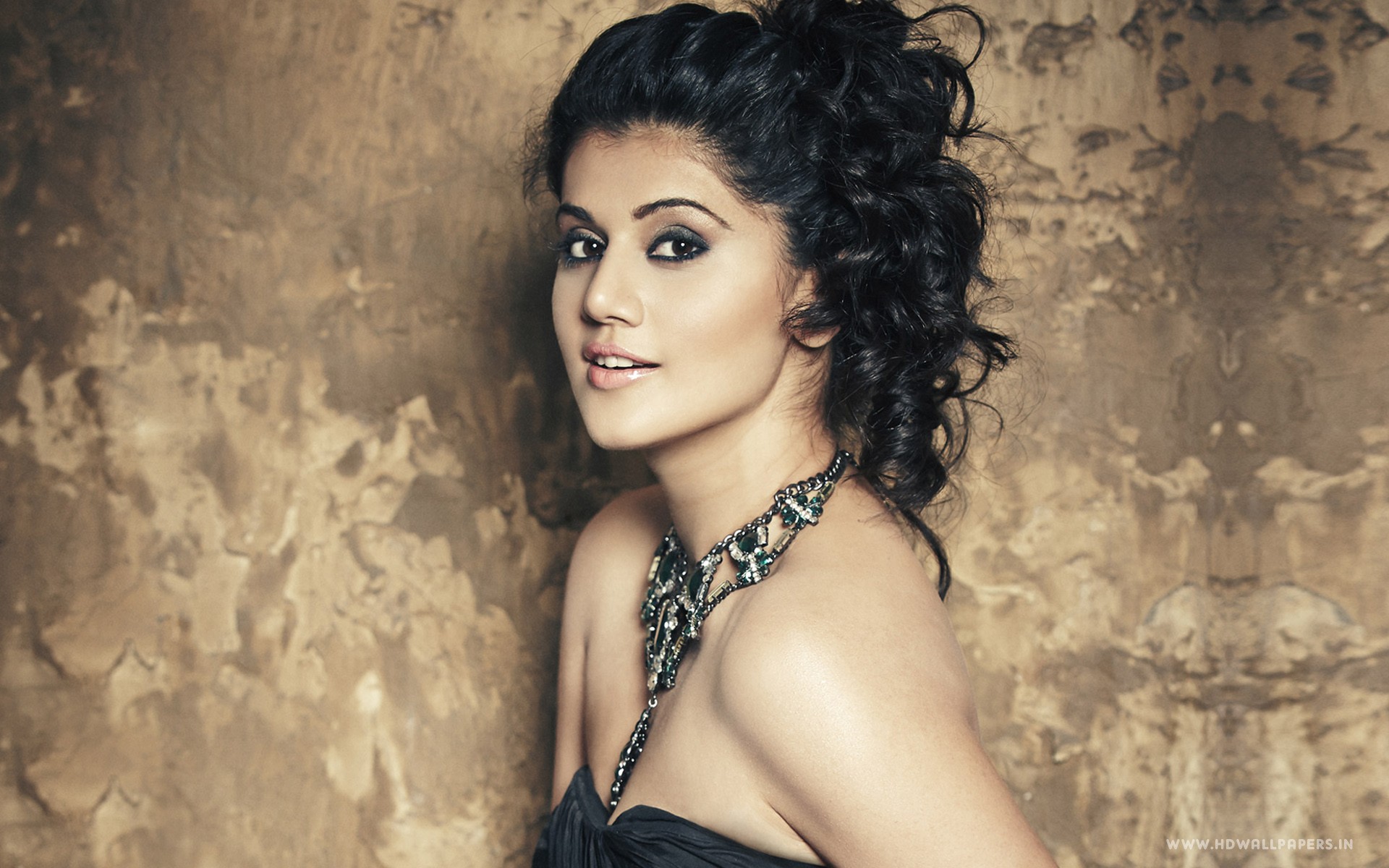 Картинки Taapsee фото и обои на рабочий стол