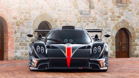 Pagani, Zonda, 2013, Revolucion