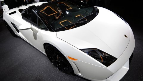 Красивые, широкие, Lamborghini