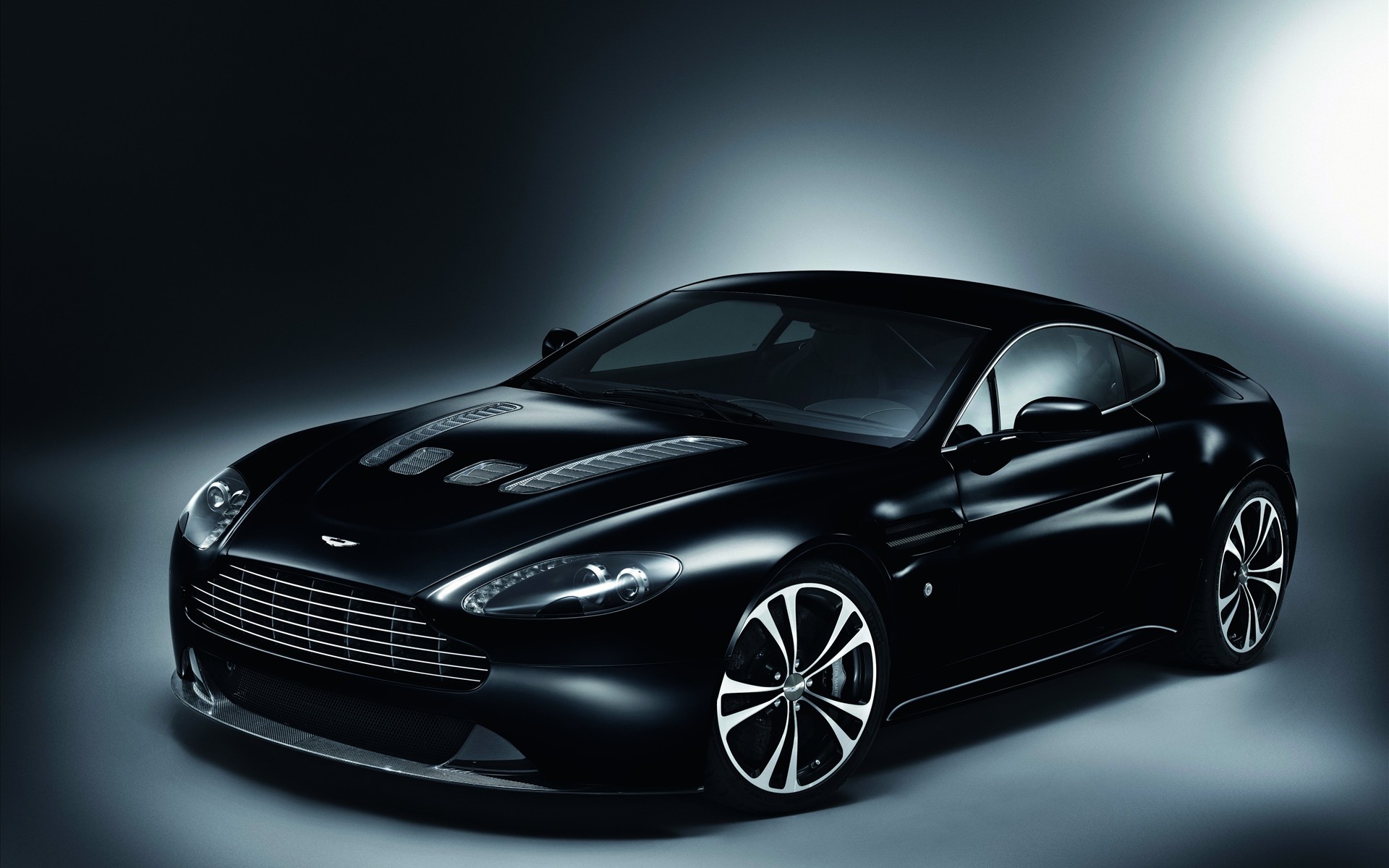 Картинки Aston, Martin, Black, Special, Editions, carbon фото и обои на рабочий стол