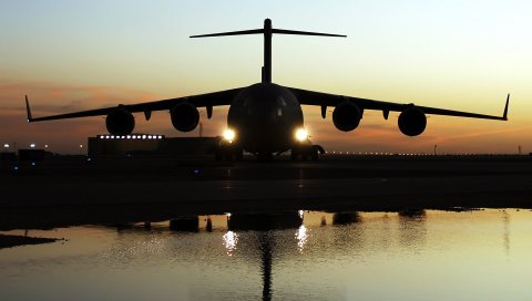Самолет, Globemaster